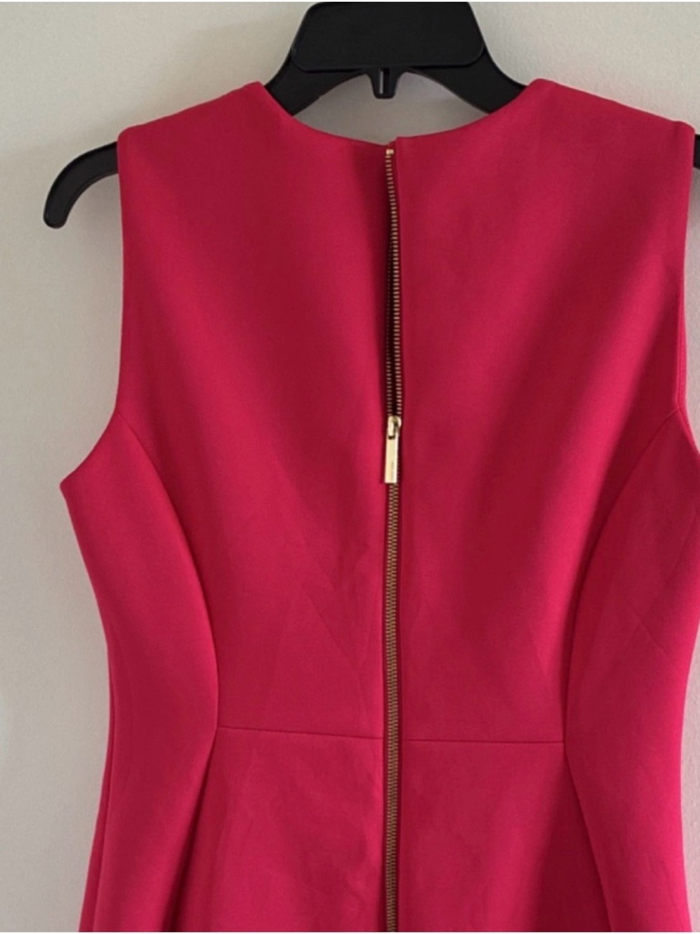 Calvin Klein Sleeveless Hot Pink Sheath Dress size10 women gold zipper - Picture 3 of 5